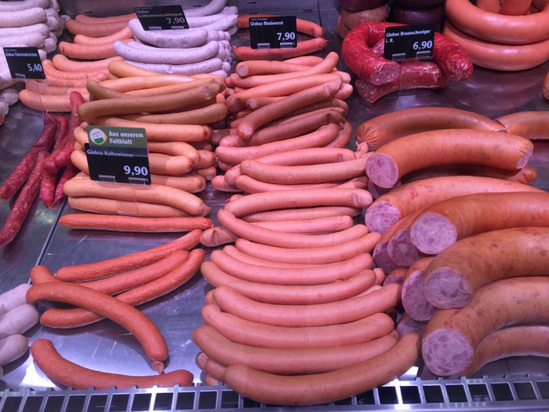 vente-LA CRAU-min_sausages_meat_butchery-1069321